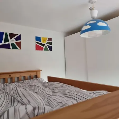 Spacious Family House In York