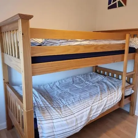 Spacious Family House In York Easingwold