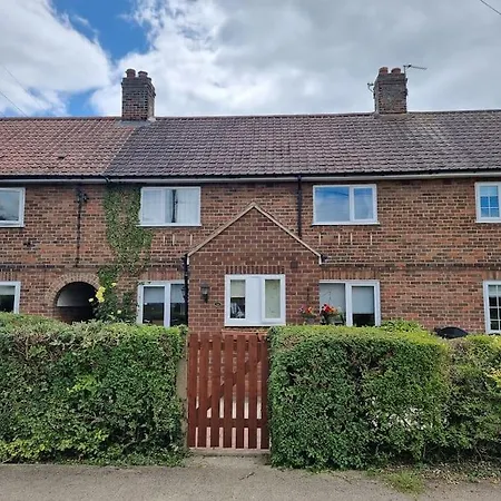 Spacious Family House In York * Easingwold